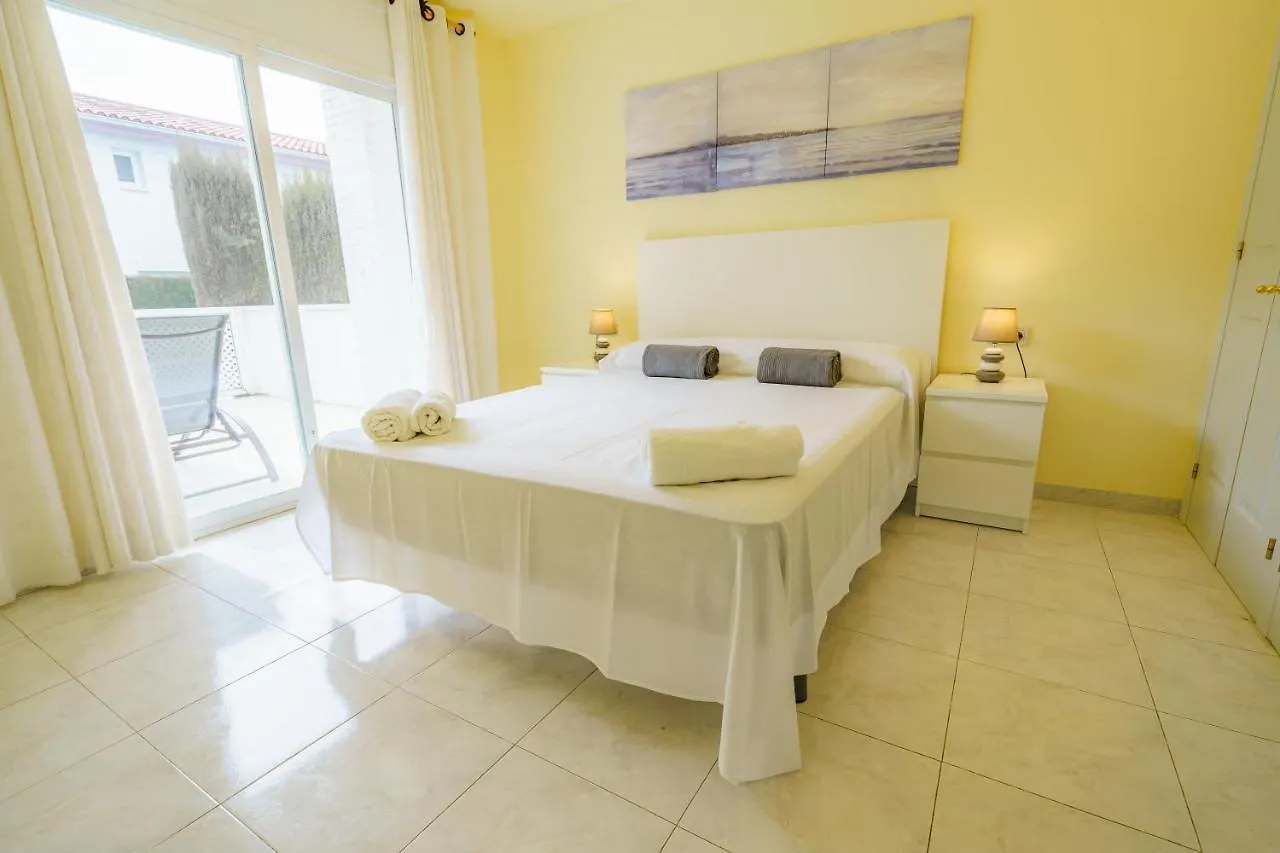 Apartment Homeholidaysrentals Dior - Costa Brava Platja d'Aro Spain
